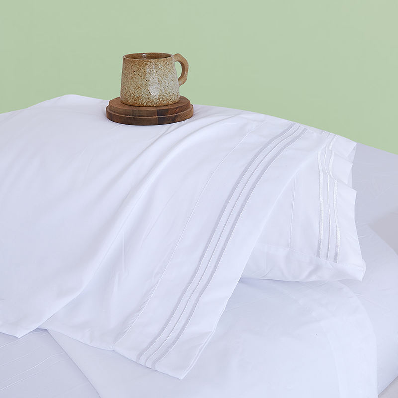 Vintage Style Wrinkle Resistant Woven Sheet Set