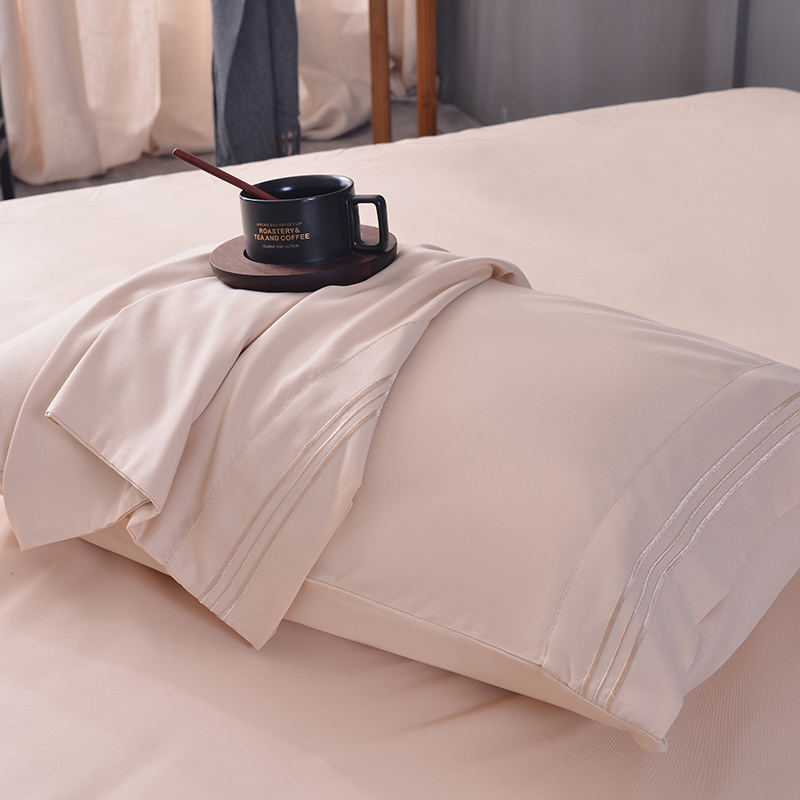 Soft High-Quality Polyester Satin Bed Sheet Set Of Four